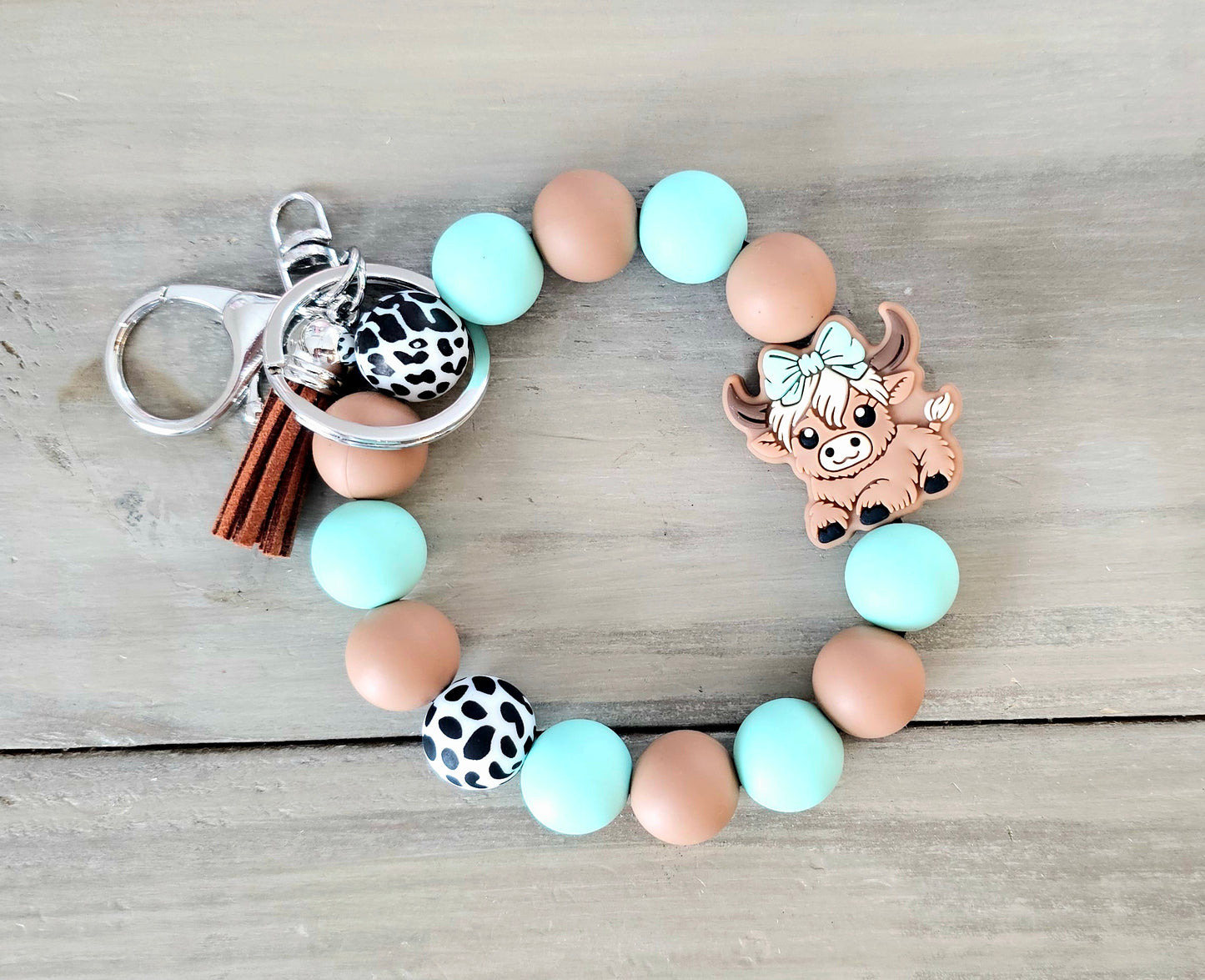 Highland Cow Wristlet Keychain