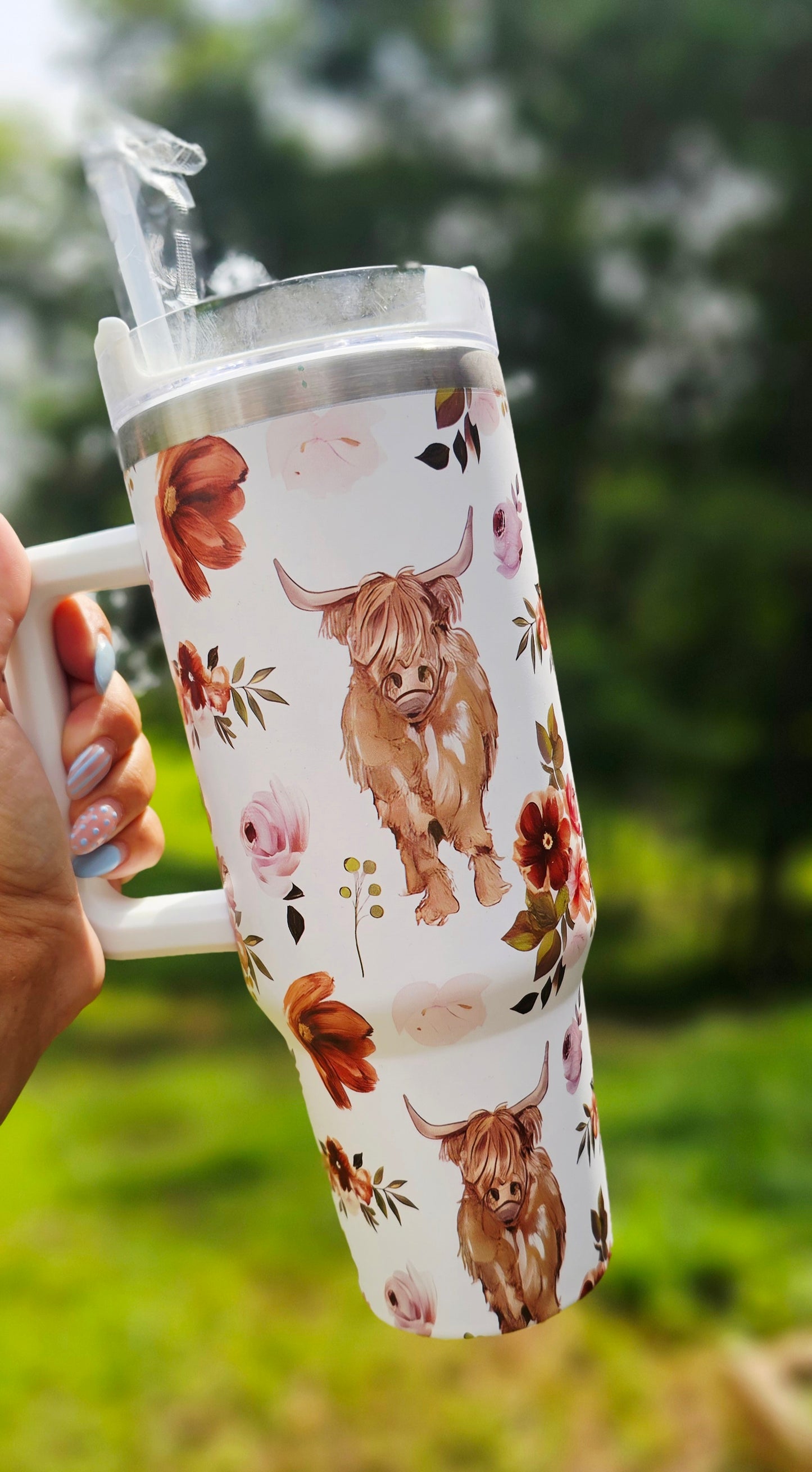 40oz Highland Cow Floral Tumbler