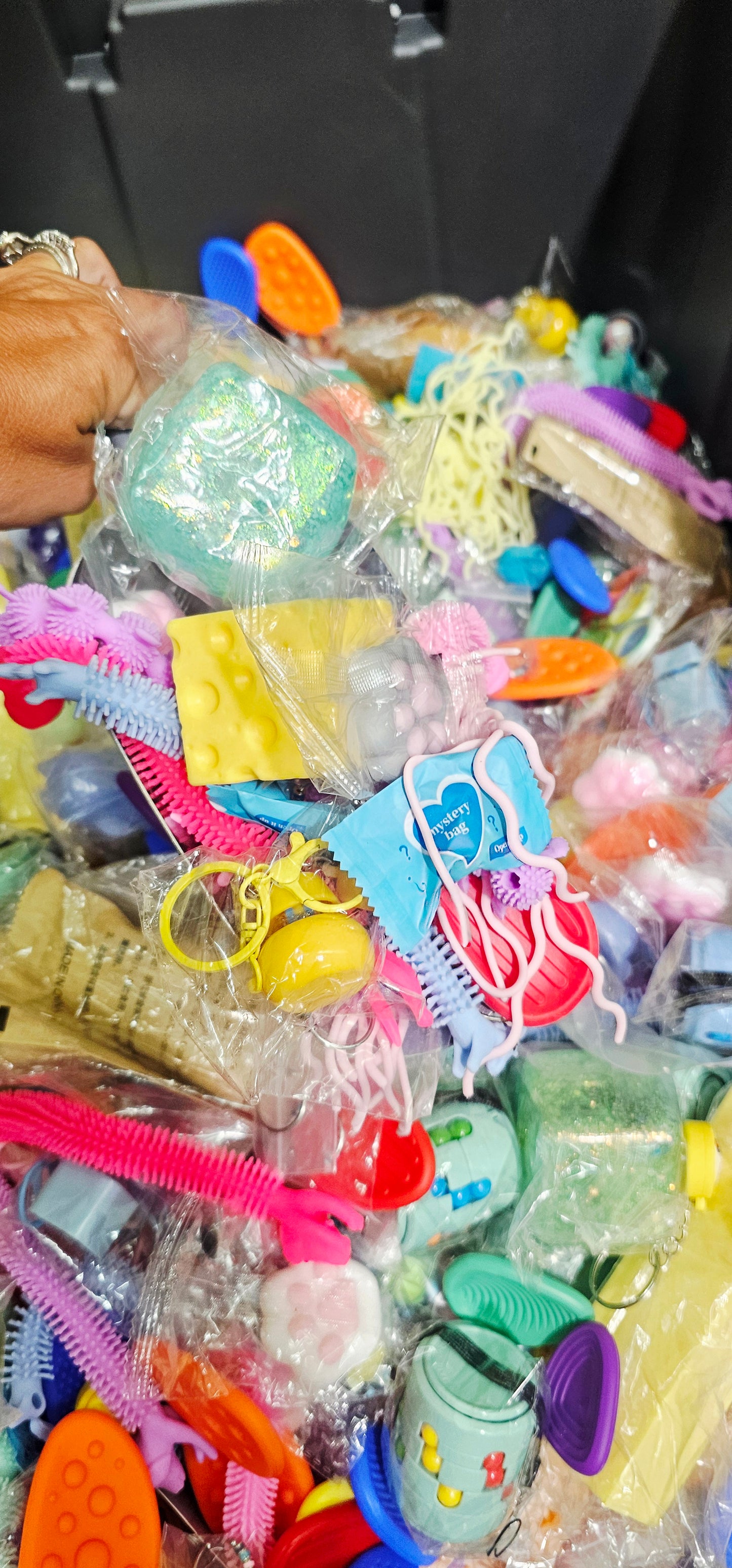 FIDGET & SENSORY SCOOP