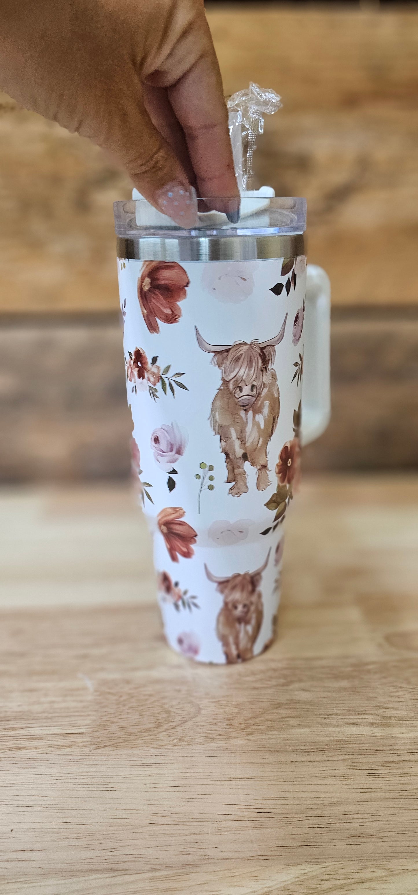 40oz Highland Cow Floral Tumbler